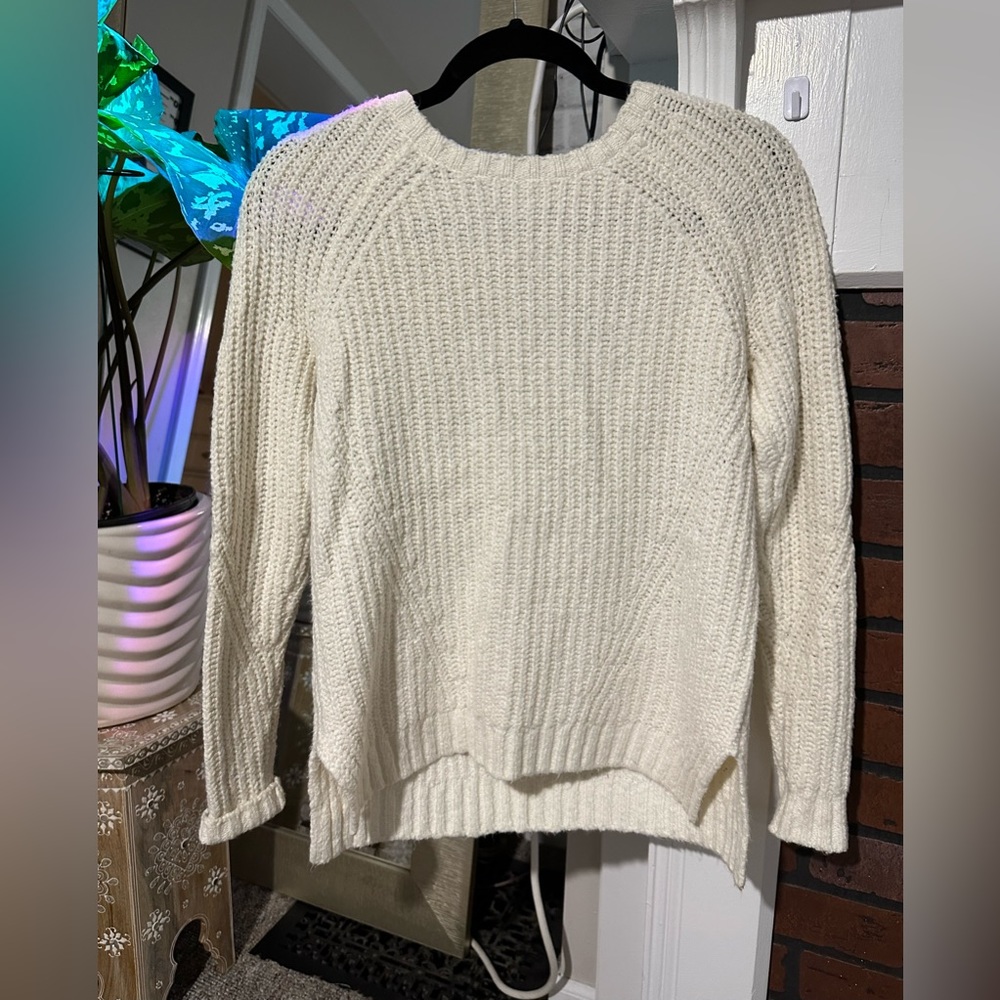 Super Soft White/Off-White Sweater